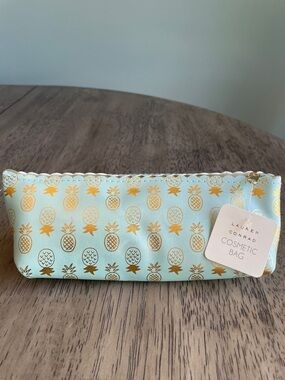 LC Lauren Conrad Cosmetic Bag - Mint with Gold Pineapple Print